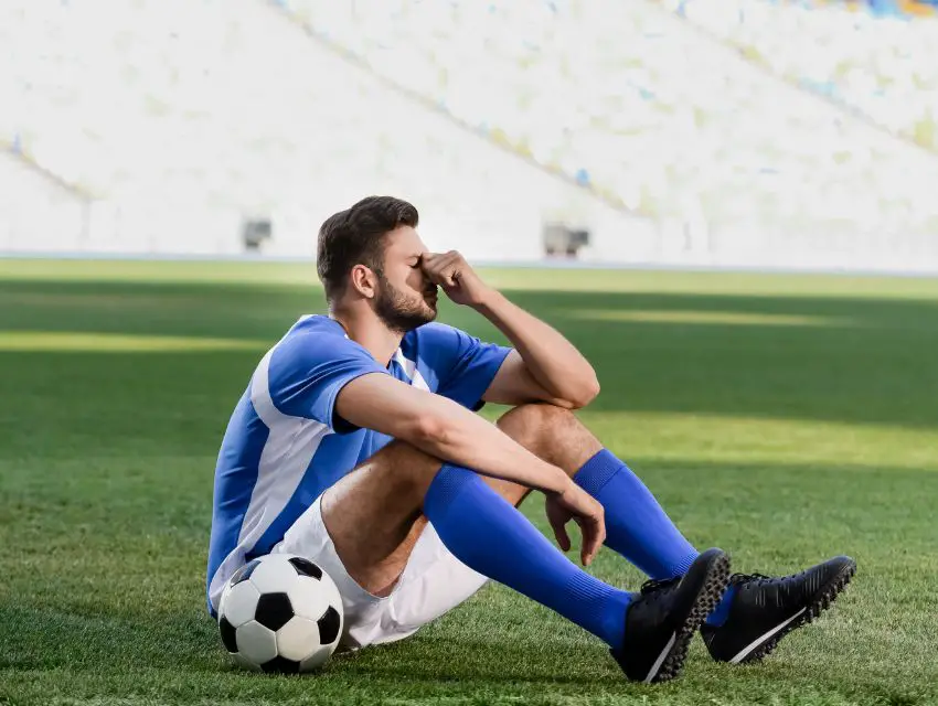 why do soccer players retire early